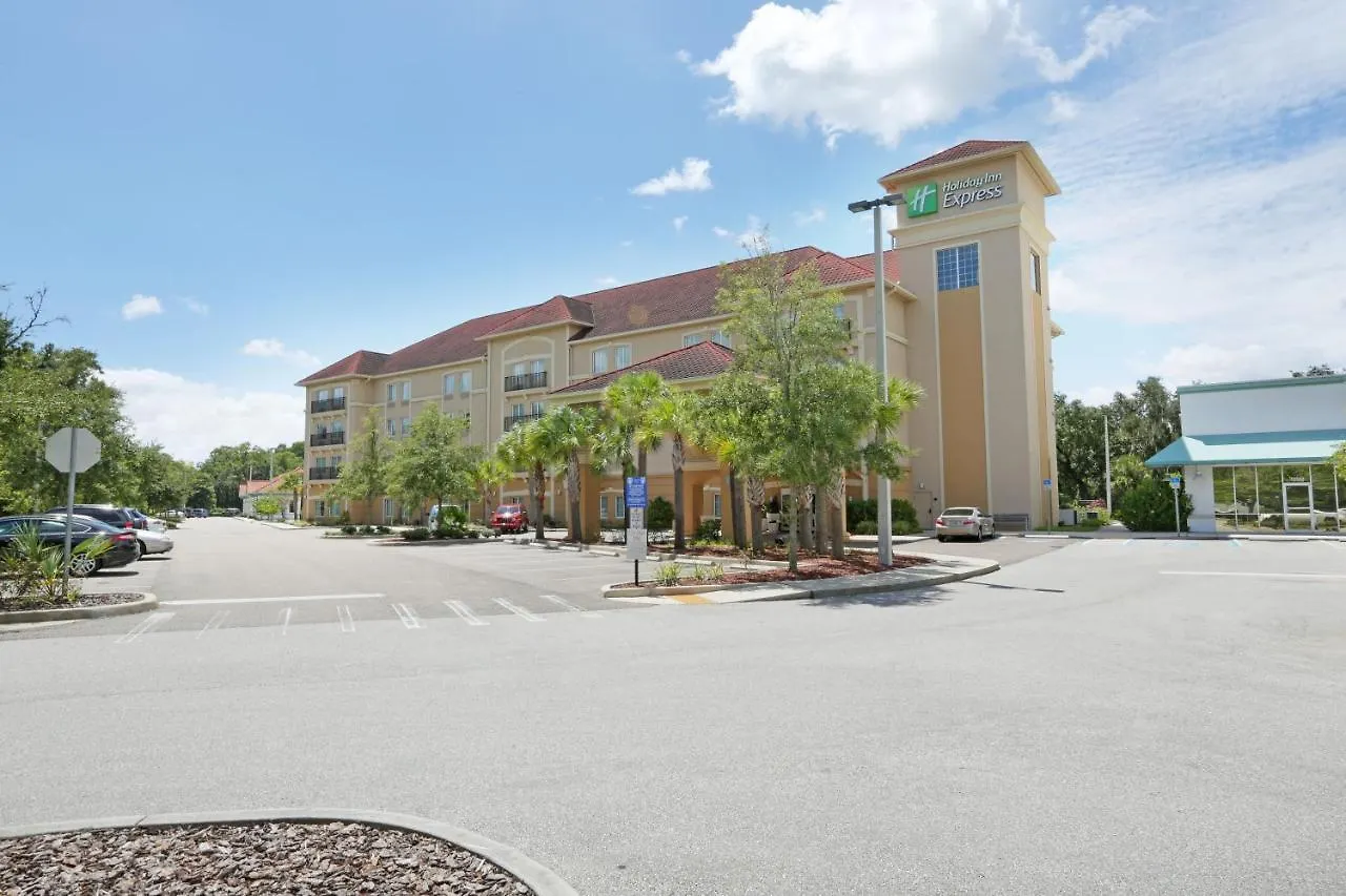 Holiday Inn Express Tampa North Telecom Park By Ihg 2*,